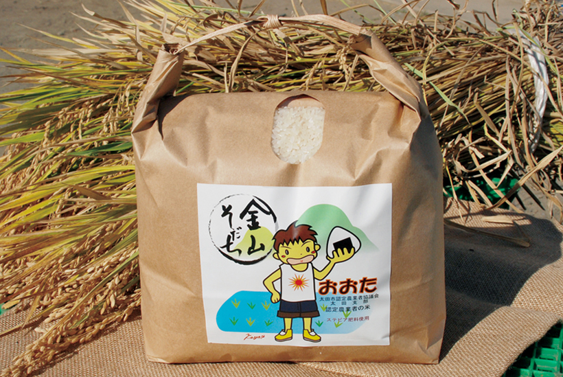 *金山そだち 3kg1,300円/5kg2,000円/10kg4,000円/玄米30kg9,800円(税込) 食べ頃………10月頃から、新米のうちに 栄養……たんぱく質、ビタミンB1、カルシウム等 食べ方…おにぎり等